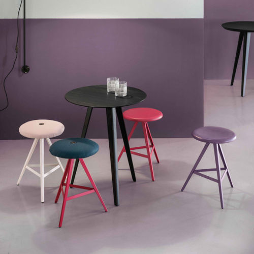 Modern bistro table - AKY - Traba' - painted metal / metal base / round