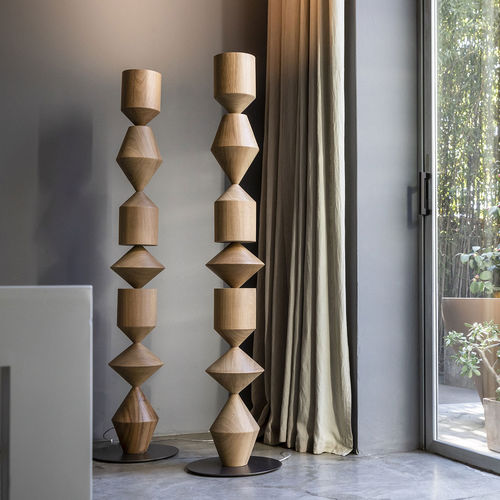 Floor-standing lamp - COSTANTINA - Mogg - iroko / contemporary / corded