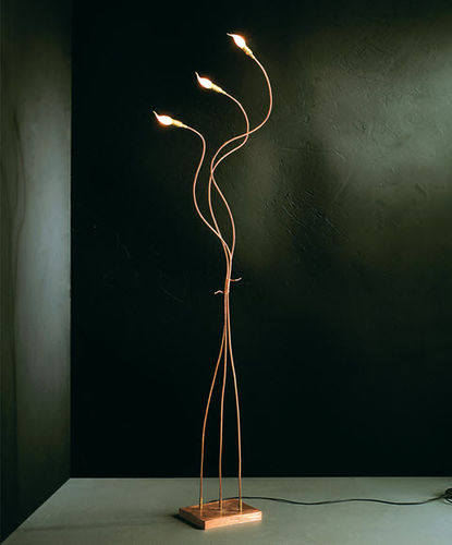 Floor-standing lamp - T R I B A L - lucifero illuminazione - copper / contemporary / corded