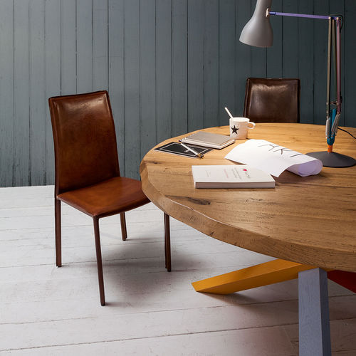 Contemporary chair - CHICAGO - Devina Nais - indoor / leather / iron base