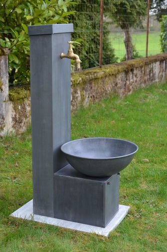 Garden fountain - PISSENLIT - MISTERZINC - zinc / contemporary