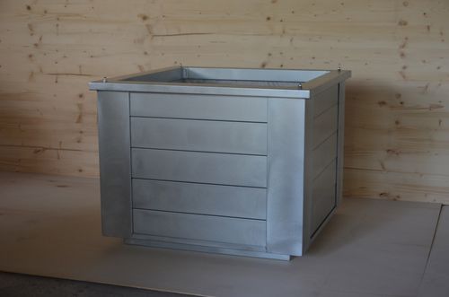 Zinc Versailles planter - BAC POMMES DE PIN - MISTERZINC - square / for public space / outdoor