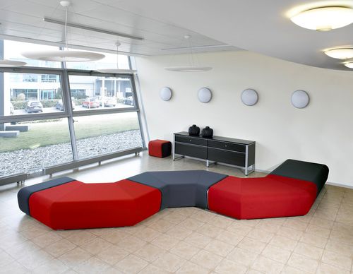 Modular upholstered bench - OPEN PORT - LD Seating s.r.o. - contemporary / fabric / for public space