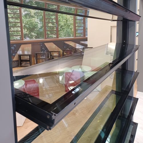 Louvered solar shading - TAIRMO&reg; GANZGLAS - Hahn Lamellenfenster GmbH - glass / window / vertical