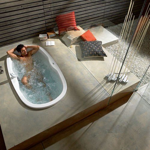 Oval bathtub - LUXUS LINE - Cleopatra World of Wellness - professional / acrylic / contemporary