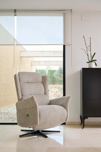 Contemporary relaxing armchair - BONDU - Tapizados Acomodel Yecla sl - polyurethane foam / synthetic fiber / metal