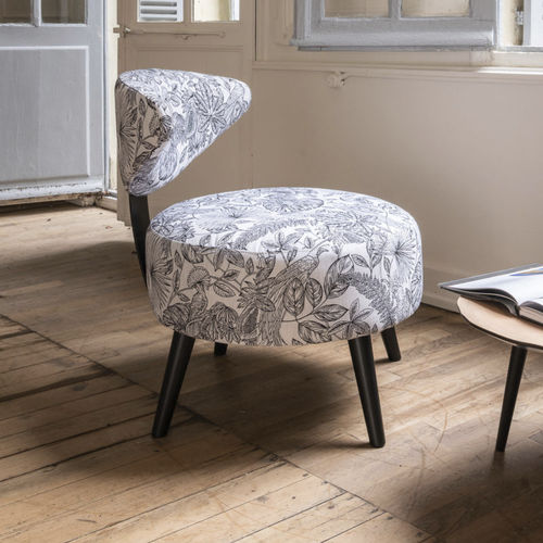 Contemporary fireside chair - LOLLYPOP - RALPH M. - fabric / beech / customizable