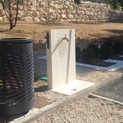 Outdoor drinking fountain - FONTANA - Mago Urban - concrete