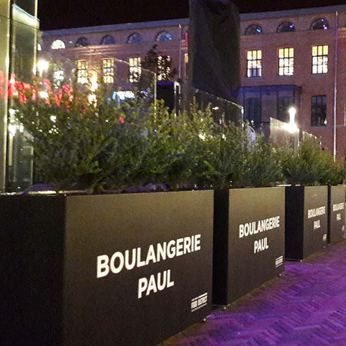 Contemporary screen - Fleury Brugge - Van Hoof - aluminum / for public space / for bakery