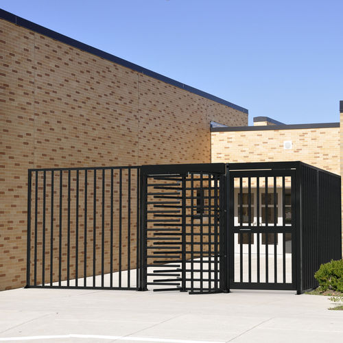 Swing gate - MSG - Alvarado - steel / with bars / motorized