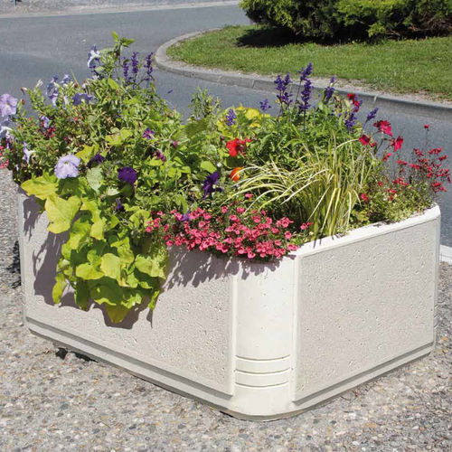 Concrete planter - ISIS - PREFAC MYWAY - rectangular / contemporary / for public space