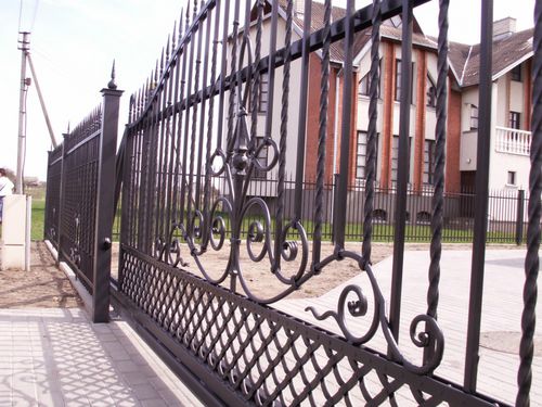 Sliding gate - 34 - La Forge Artistique - wrought iron / with bars / home
