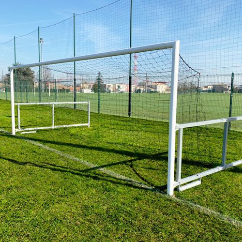 HDPE football net - S12774 - SODEX SPORT - polyethylene / black / triangular