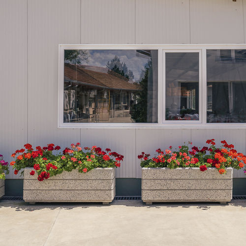 Fiber-reinforced concrete planter - 131 - Encho Enchev - ETE - high-performance concrete / marble / granite