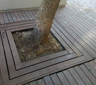 Square tree grate - Extruplas - recycled plastic / non-slip