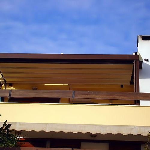 Self-supporting pergola - AT PEFKA THESSALONIKIS - Atrio Glass Doors - metal / aluminum / PVC