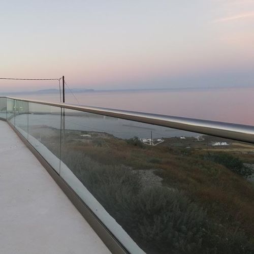 Glass balustrade - IMEROVIGLI SANTORIN - Atrio Glass Doors - outdoor / for swimming pool / floor-mounted