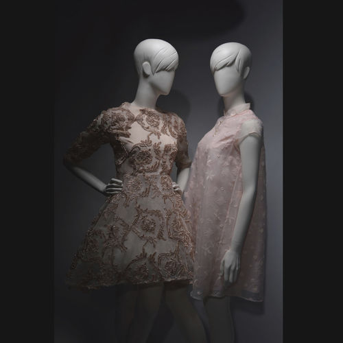 Female display mannequin - CAROL - A2 MANNEQUIN - stylized