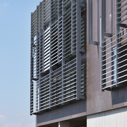 Aluminum solar shading - F97 - Soltec - steel / for facade / window