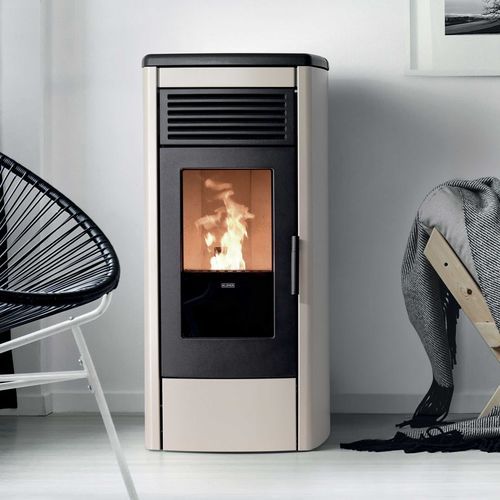 Pellet heating stove - AURA 80 - Klover - 5 kW...10 kW / free-standing / contemporary