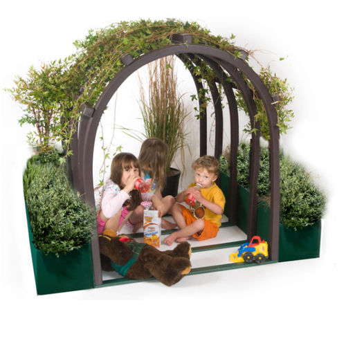 Outdoor playhouse - VINE - Nature of Early Play - outdoor