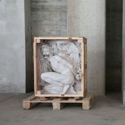 Wooden sculpture - Box n° 1 - Amore rapito, 2015 - San Polo Art Gallery | Contemporary Art & Design i - jesmonite / handmade / Made in Italy