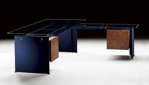 Free-standing desk - UNIVER SYSTEM - IMAT MOBILIARIO Y DISEÑO S.A. - contemporary / glass / corner