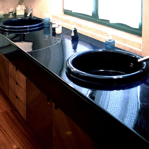 Built-in washbasin - Monolite Ipergres - ceramic / handmade / round