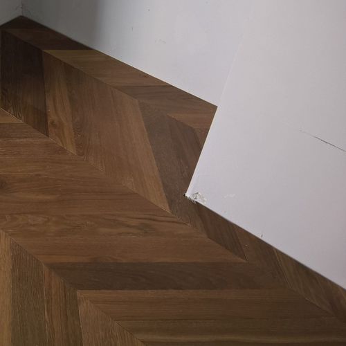 Engineered parquet floor - NIZE CHEVRON 85X560 - SURCO interiors - oak / herringbone / oiled