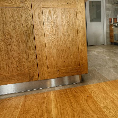 Wall-mounted paneling - SURCO interiors - built-in / for ceiling / oak