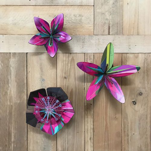 MDF sculpture - ULTRAVIOLET  - MIHO UNEXPECTED THING - wall
