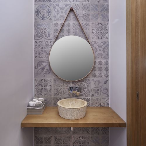 Wall-mounted mirror - ROBERT - Casual Home & Contract - contract / contemporary / round