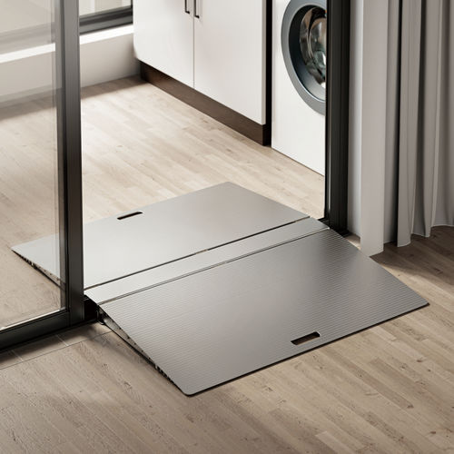 Aluminum access ramp - RMP01 Series - LUMI LEGEND CORP. - threshold / portable / foldable