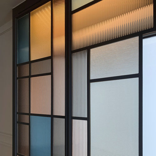 Safety glass panel - R19264C - Rahmen (Asia) Limited - laminated / patterned / transparent
