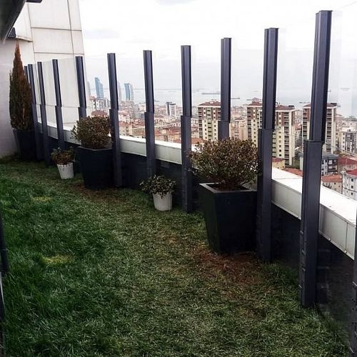 Glass railing - PANORA KINETIC  KU FB - Evergreen Solutions - metal / with panels / balustrade