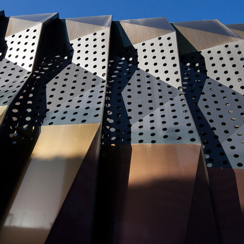 Cassette cladding - AKASYA AVM - ALUCOBOND - aluminum / interlocking / sustainable
