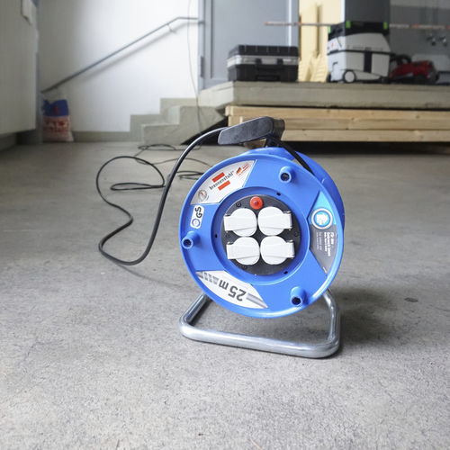 4 socket cable reel - Garant - Brennenstuhl - hand crank / IP20 / 1.5mm 3G