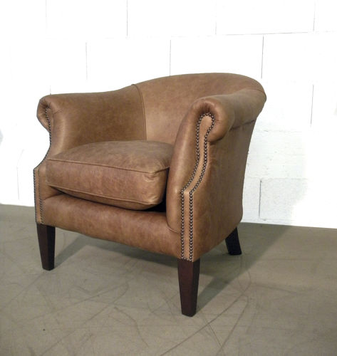 Classic club chair - CARNABY - Harleq - leather / beech / with removable cushion
