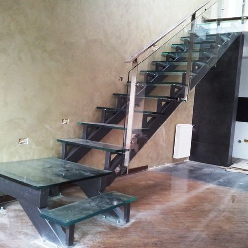 Straight staircase - Ban-Inox - glass step / metal frame / commercial
