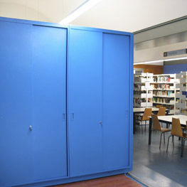 Free-standing bookcase - BIBLOC - DESLI-BLOC.S,L - contemporary / for school / for library