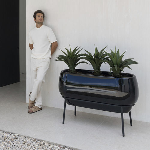 Polyethylene planter - Lace - MOWEE - in lacquered stainless steel / oval / illuminated