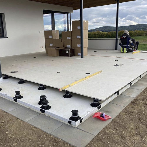 Plastic raised floor pedestal - STANDARD - DECK-DRY POLSKA SP.  Z O.O. - self-leveling / outdoor / adjustable