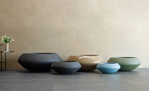 Fiberglass planter - Hellebo - Bonasila - round / high-resistance / lightweight