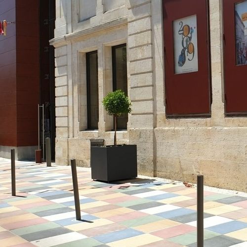 Steel planter - GRANDS DOMAINES - Edmond & Fils - cube / high-resistance / contemporary