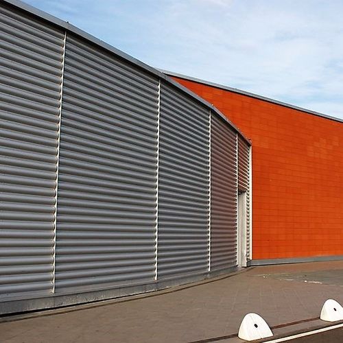 Facade insulating sandwich panel - ONDASEI - ISOMEC - for wall / aluminum facing / Polyisocyanurate PIR core