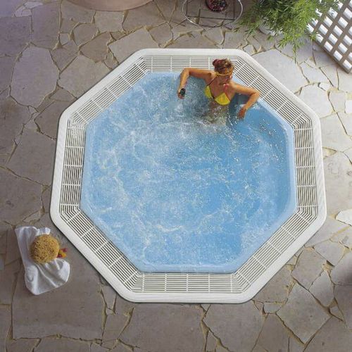 Built-in hot tub - Octagon - Fire Ice Systemtec Georg Zelger e.K. - octagonal / 3-seater / 6-person