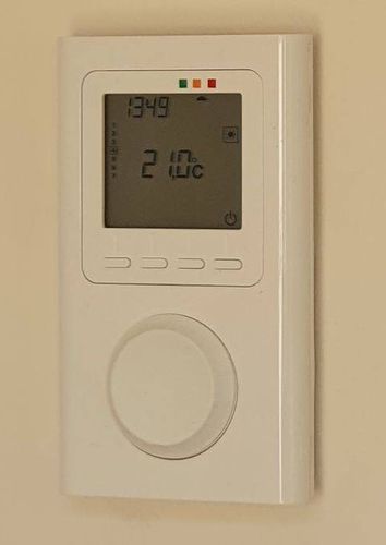 Electronic thermostat - THX3D - Comfortrapid - programmable / for heating / wall-mounted