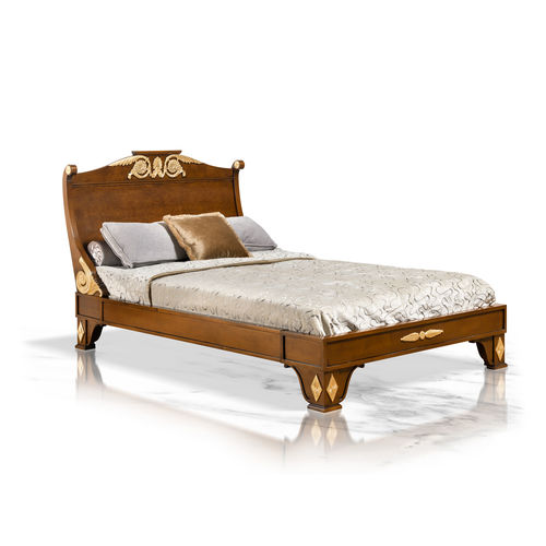 Queen size bed - H1 - Francesco Molon - classic / with headboard / wooden