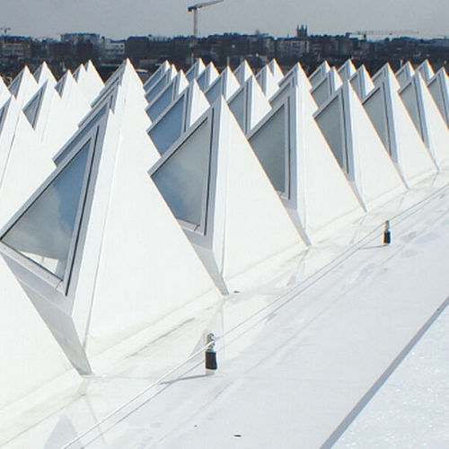 Eco-friendly waterproofing membrane - BRIGHT - RENOLIT ALKORPLAN - protection / flat roof / for building