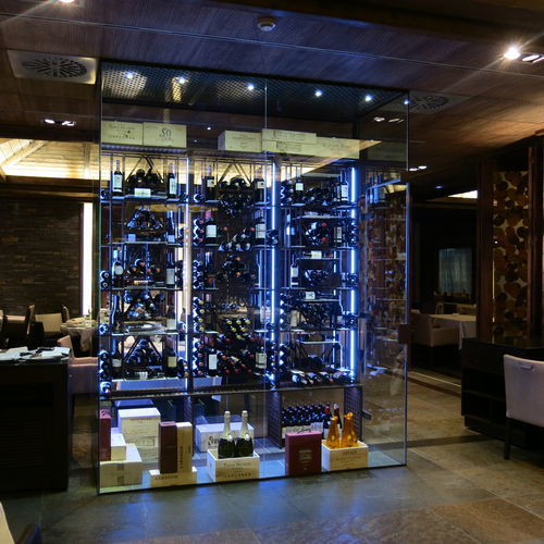 serving wine cabinet - Dragon Cellars S.L